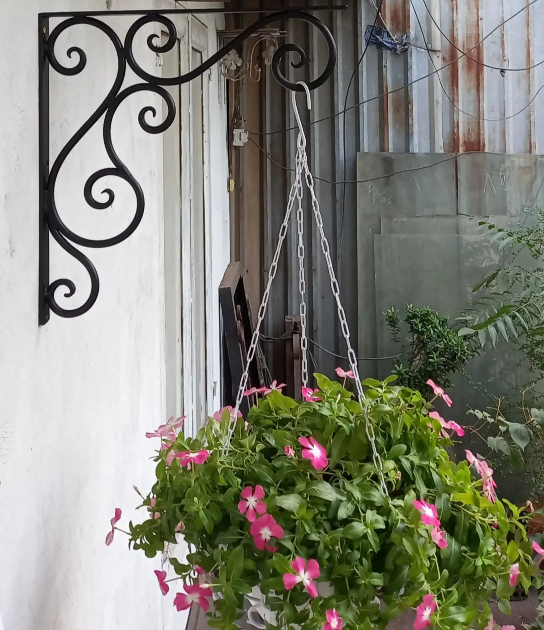 Giá, mốc treo hoa, đèn hay làm kệ sắt rèn mỹ thuật Decor nhà đẹp