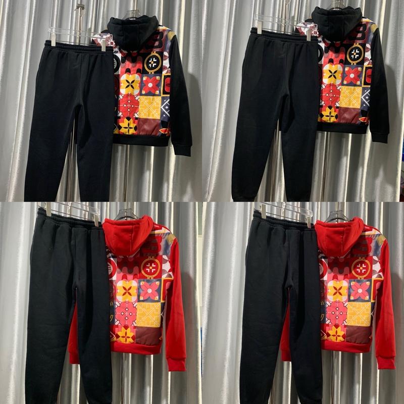 Set cả bộ quần áo hoodi thu đông có mũ in hoa sau lưng 2 màu đỏ đen đằng trước in lôgo chất vải nỉ bông tàu dày dặn mặ mịn lên from chuân đep