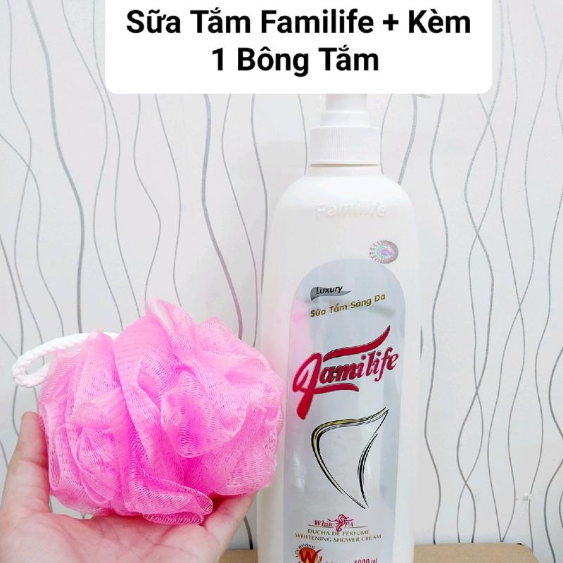 1 Chai Sữa Tắm Cá Ngựa Familife 1000ml + Kèm Bông Tắm