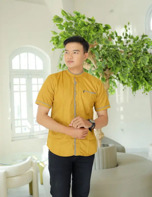 Baju Koko Pria Lengan Pendek Lipat Elrumi Motif Sakha Polos 5