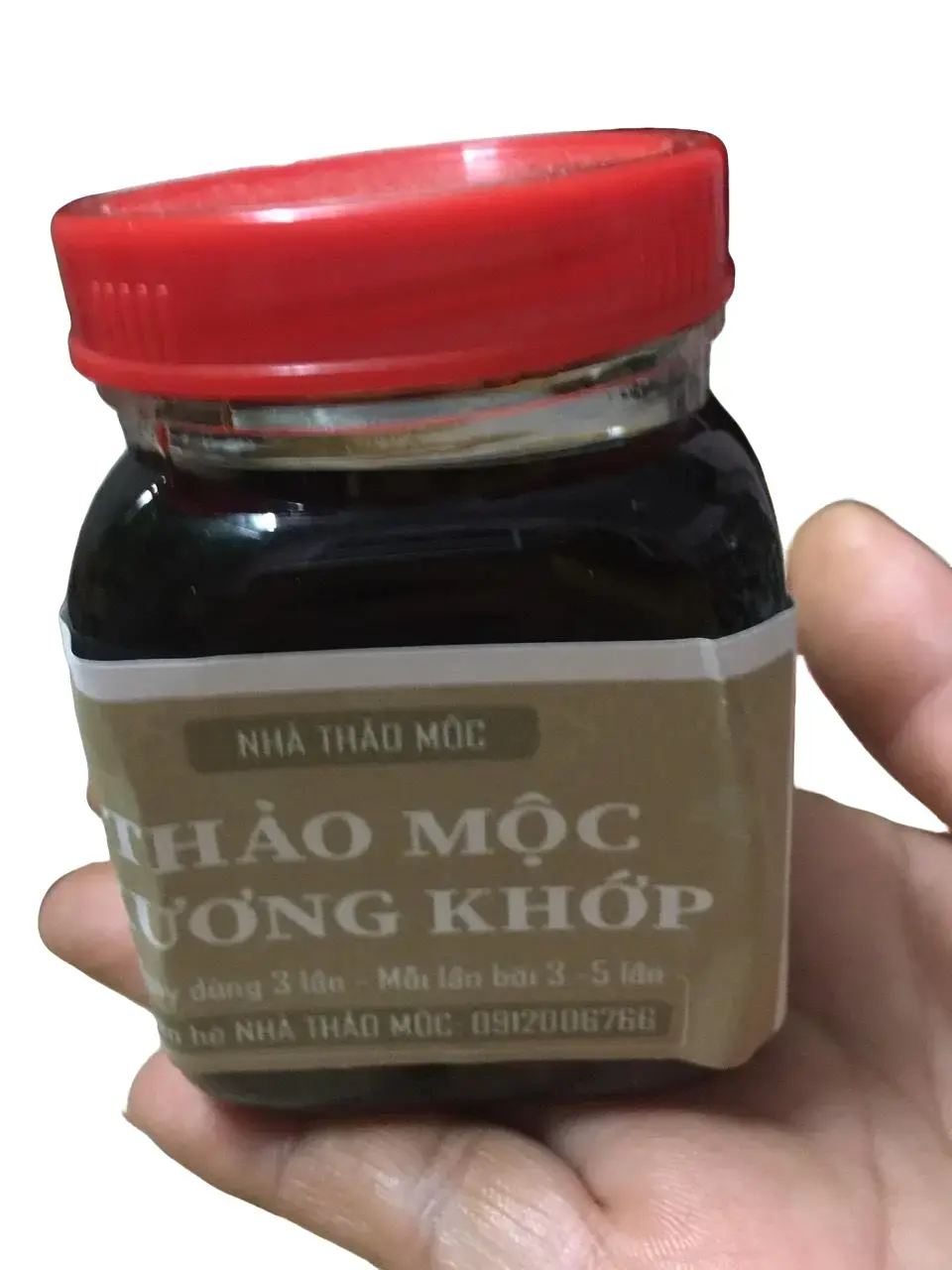 1 lọ 200gam Thảo mộc xoa bóp xương khớp gia truyền Đặc hiệu của Nhà Thảo Mộc . Đau nhức mấy cũng khỏi...