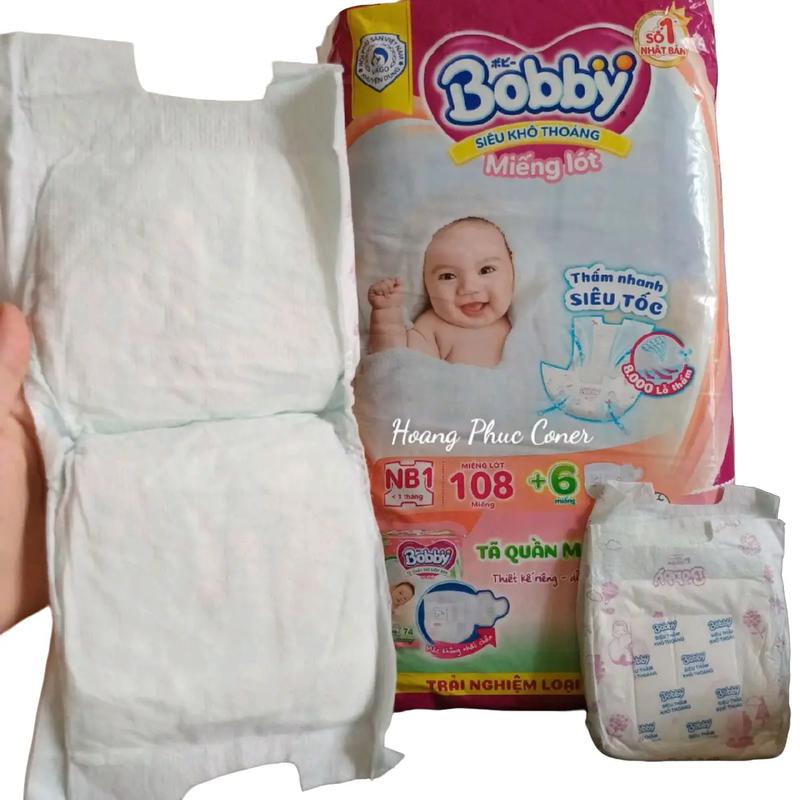 Miếng lót sơ sinh Bobby NB1 108+6 miếng / NB1 64+4 miếng, cho bé dưới 5kg (dùng kèm tã vải,quần đóng bỉm) hoặc dùng làm BVS. (HSD 2028)