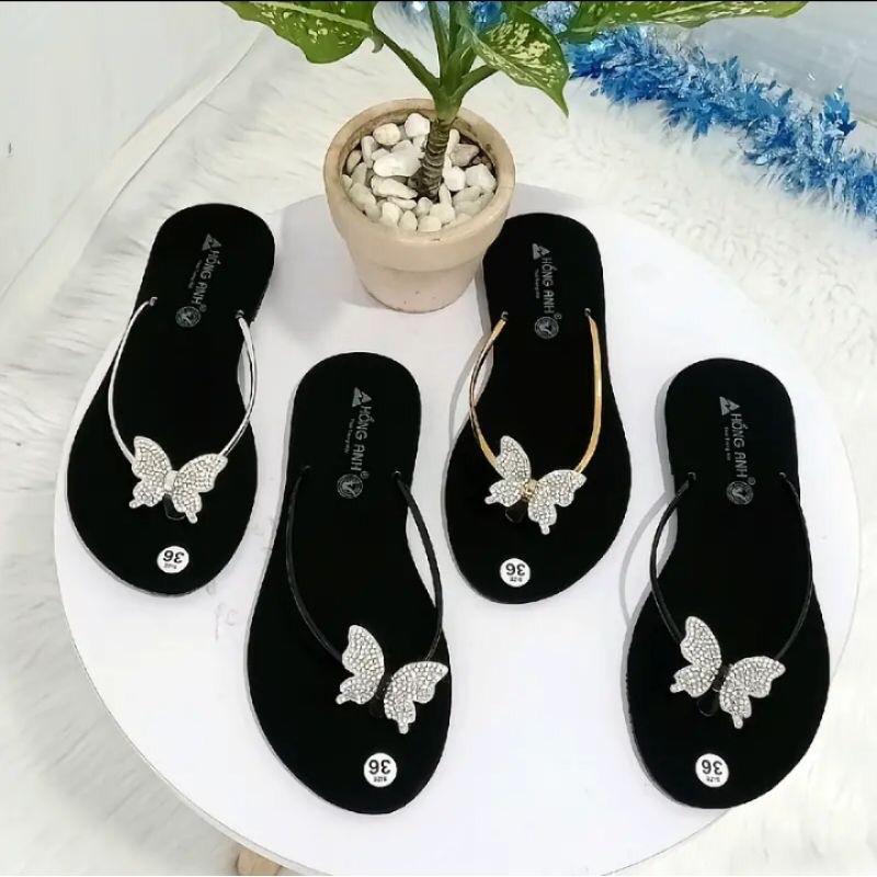 Kẹp quai mãnh đính đá gắn nơ bướm .bao bền đẹp. nắng mưa đều mang được. Shoes DéP GiàY