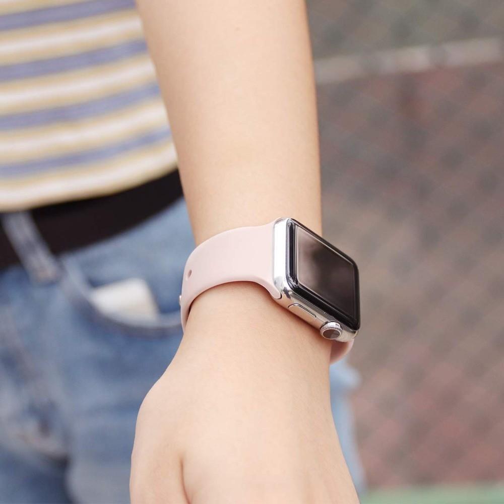 Tali Jam Tangan Soft Sport Silicone Strap for IWatch Apple Watch Ultra 3 2 49mm Series 11 10 9 8 7 6 5 4 SE 3 2 46mm 41mm 45mm 38mm 40mm 42mm 44mm Rubber Band Belt Accessories for Smartwatch I8 S10 S8 S9 Pro Max T900 T800 Ultra 8 MAX 9 PRO S20 T500