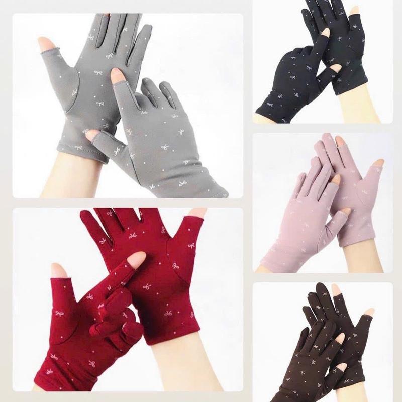 Găng tay hoạ tiết lót nỉ cho bạn nữ