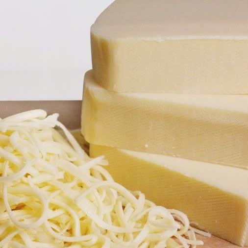 (SHIP TOÀN QUỐC) 1kg ( 500g x2) phô mai kéo sợi đức mozzarella thơm ngon, có hút chân không và kèm 1 thùng xốp 1 đá gel giữ nhiẹt keosoi 7