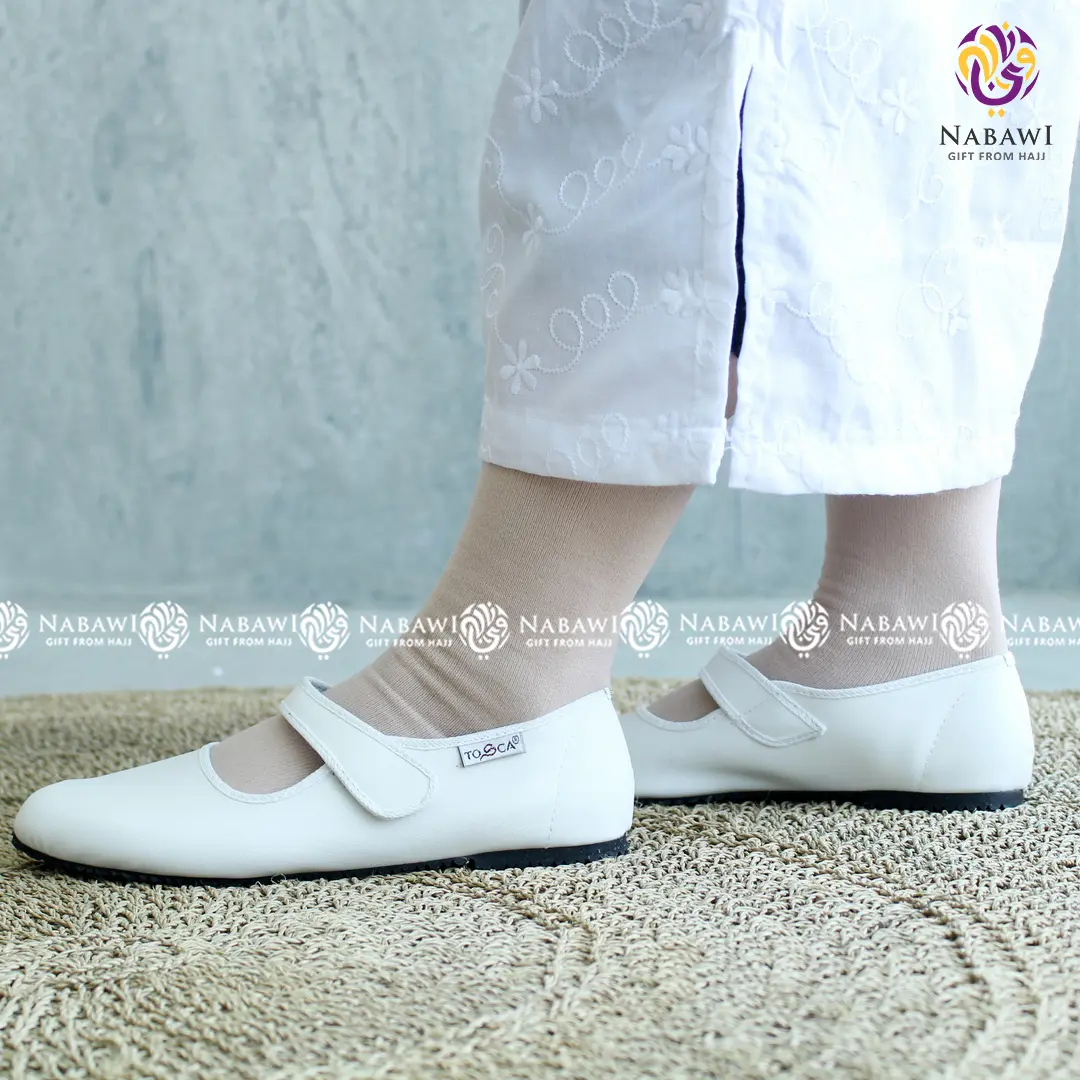 Sepatu Haji Umroh Wanita Putih Polos Model Tali dan Flatshoes Sepatu Kerja Perlengkapan Haji dan Umroh
