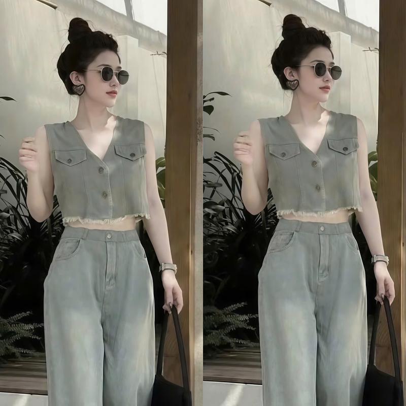 Set đồ nữ jean qc áo croptop ccor tim, không tay cài nút thật túi kiểu phối quần ống suông sang chảnh, cá tính, năng động phù hợp cho các nàng đi chơi, đi du lịch, Women