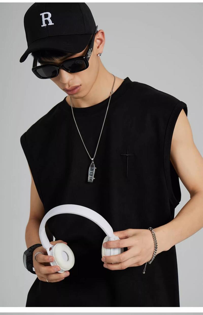 Product Introduction of American Style Sleeveless Vest for Men Summer Suede Embroidered Tank Top Trendy Loose Sports Shirt 9
