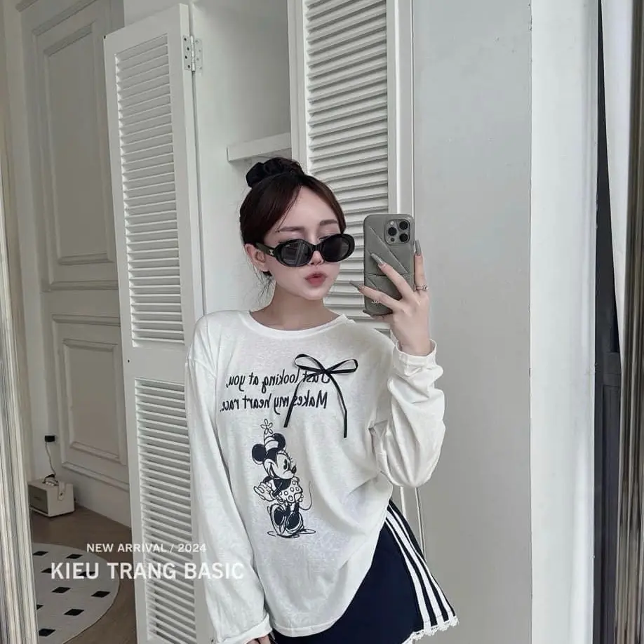 Phông micky đính nơ xinh xẻo