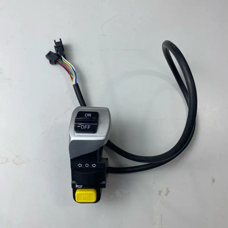 Công tắc đèn còi xi nhan thích hợp cho dòng xe 133M, 133S, plus Phụ Kiện Phụ Tùng 4
