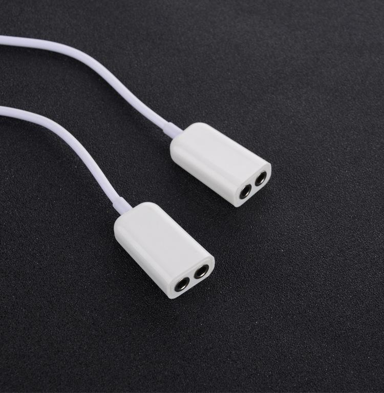 Product Introduction of White/Black 3.5mm One in Two Couples Audio Line Earbud Headset Headphone Earphone Splitter for Tablet Phone 6 5S 4S 18