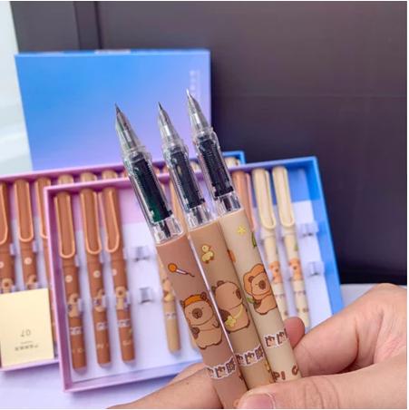  Combo 2 Bút Máy Xóa Được CAPYBARA Ngòi Kim Tinh Mài Êm   Tặng kèm 10 ống mực xóa  