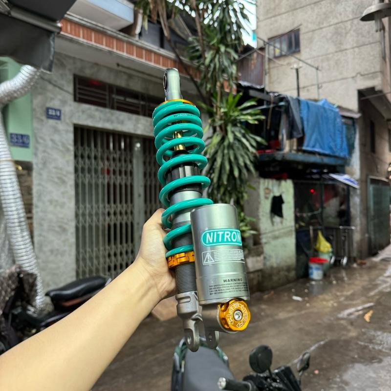 Phuộc nhún sau Nitron bình dưới gắn Vario Vision Click Lead Janus Sh mode ...