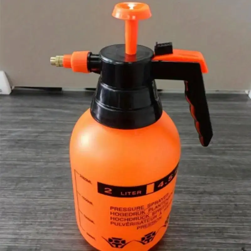 Handheld Pressure Pump Sprayer, Portable 2L Large Capacity Water Spray Bottle With Adjustable Nozzle, Car Wash Sprayer For Car Cleaning, Car Washing Tool For Home Garden Car Use 2