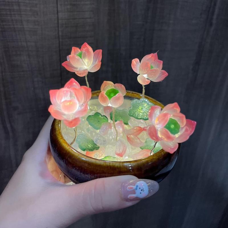 Chậu Hoa Sen Đá Mini Decor - Tuệ Nga01 - Đá thạch anh trắng vụn, lá sen, đài sen, cánh sen - Decor Phòng Trang Trí Nhà