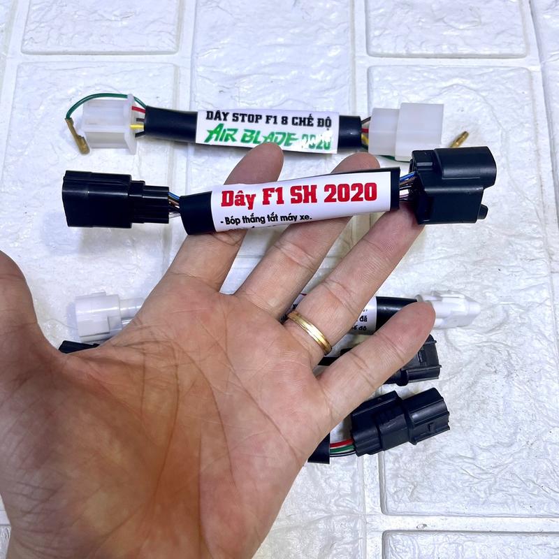 Dây chớp F1 den hậu gắn cho tay ga..và exciter150/155, nvx,novo5,Y15,R15,MT07. Xi Nhan Phụ Kiện Phụ Tùng 5