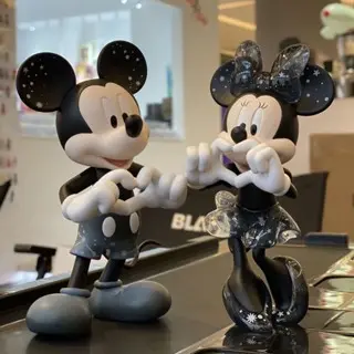Cặp mickey mini dễ thương dùng trang trí bàn làm việc, trang trí tủ kệ Decor Decor Phòng Thủy Tinh 0