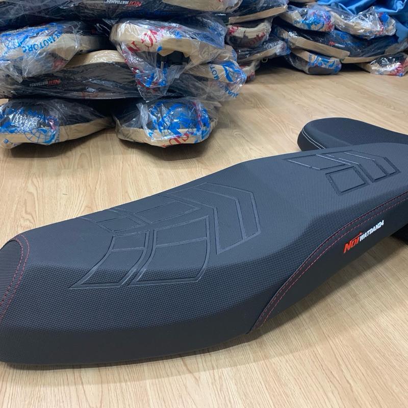 Yên wave 110 fom cao,Yên xe wave Alpha 2018-2024 Yên xe wave A110 2 tầng mút trắng xương cá chữ 2 bên ,Yên Xe