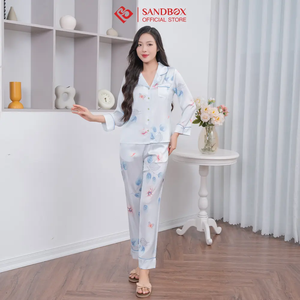 Đồ Bộ Nữ, Bộ Pijama Nữ SANDBOX Dài Tay, Quần Dài Chất Lụa Latin Cao Cấp Mềm Mịn, Họa Tiết Thiết Kế Phối Màu (BPD23012-23013) Women Quần Ngủ Áo Ngủ