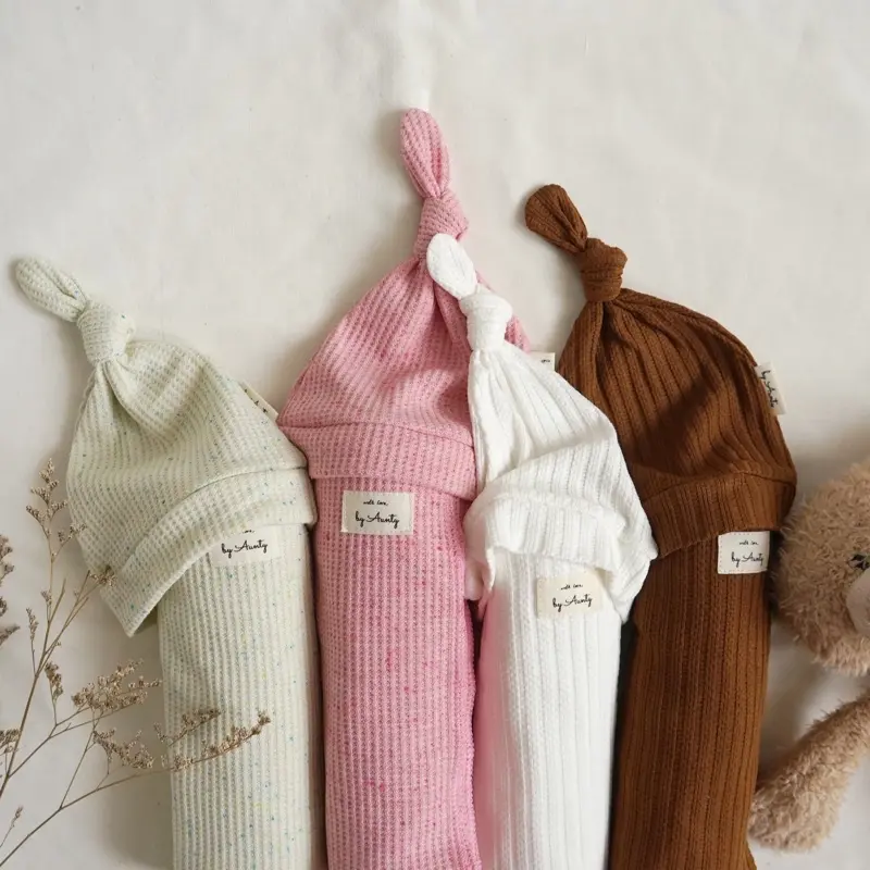 SHOPBYAUNTY - Texture Swaddle with Knot Hat (Bedong Bayi dan Topi Kuncup) 1