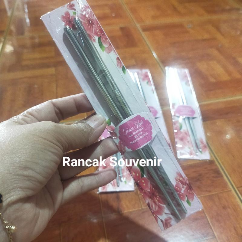 Product Introduction of Isi 100 Pcs Souvenir Sumpit Stenlisst Kemasan Alas Shabby Cantik Unik Souvenir Murah Bermanfaat Souvenir Pernikahan Khitanan Ulang Tahun Souvenir Stenlis 2