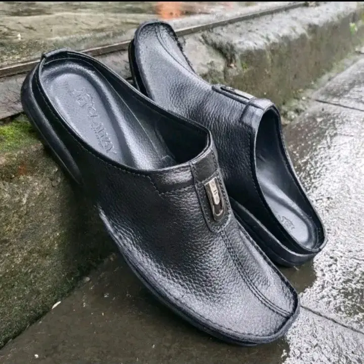 Sendal Slop Pria/ Sepatu Sandal Bustong Cowok Pria Putih 3