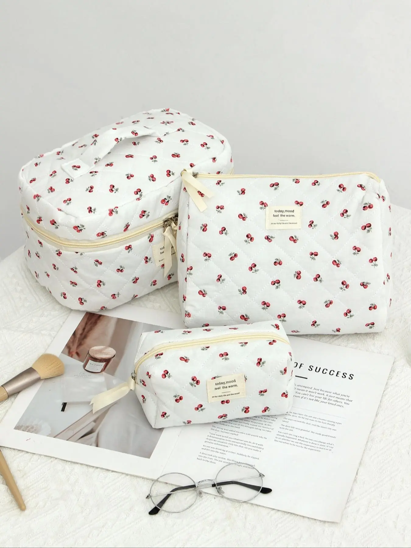 Cute Cherry Pattern Makeup Bag Set, 3 Counts Large Capacity Cosmetic Storage Bag, Zipper Makeup Organizer Pouch, Versatile Storage Bag for Travel & Daily Use