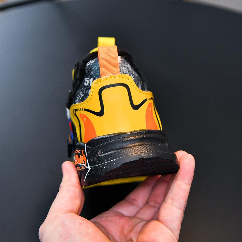 Product Introduction of High Quality Fashion Boys Light Shoes Comfortable Lightweight Kids Sport Shoes with Led 22