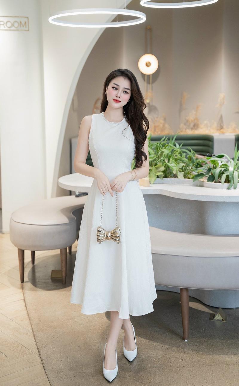 Product Introduction of Váy sát nách quay lộn 2 lớp Vân Hoa cao cấp cổ đính đá siêu sang Smlxl Nữ Women Dress 8
