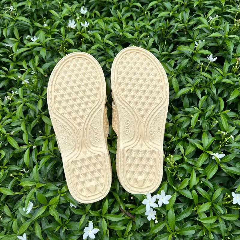 Dép tổ ong huyền thoại siêu nhẹ, dép màu KEM rất được ưu chuộng, dép dùng mang đi chơi, mang trong nhà Slipper DéP 2