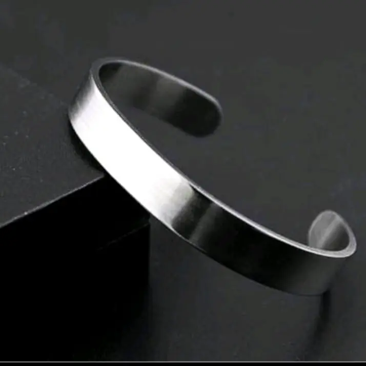 Gelang Baja Pria Titanium Stainless Steel Keren Anti Karat Model Plat Kekinian