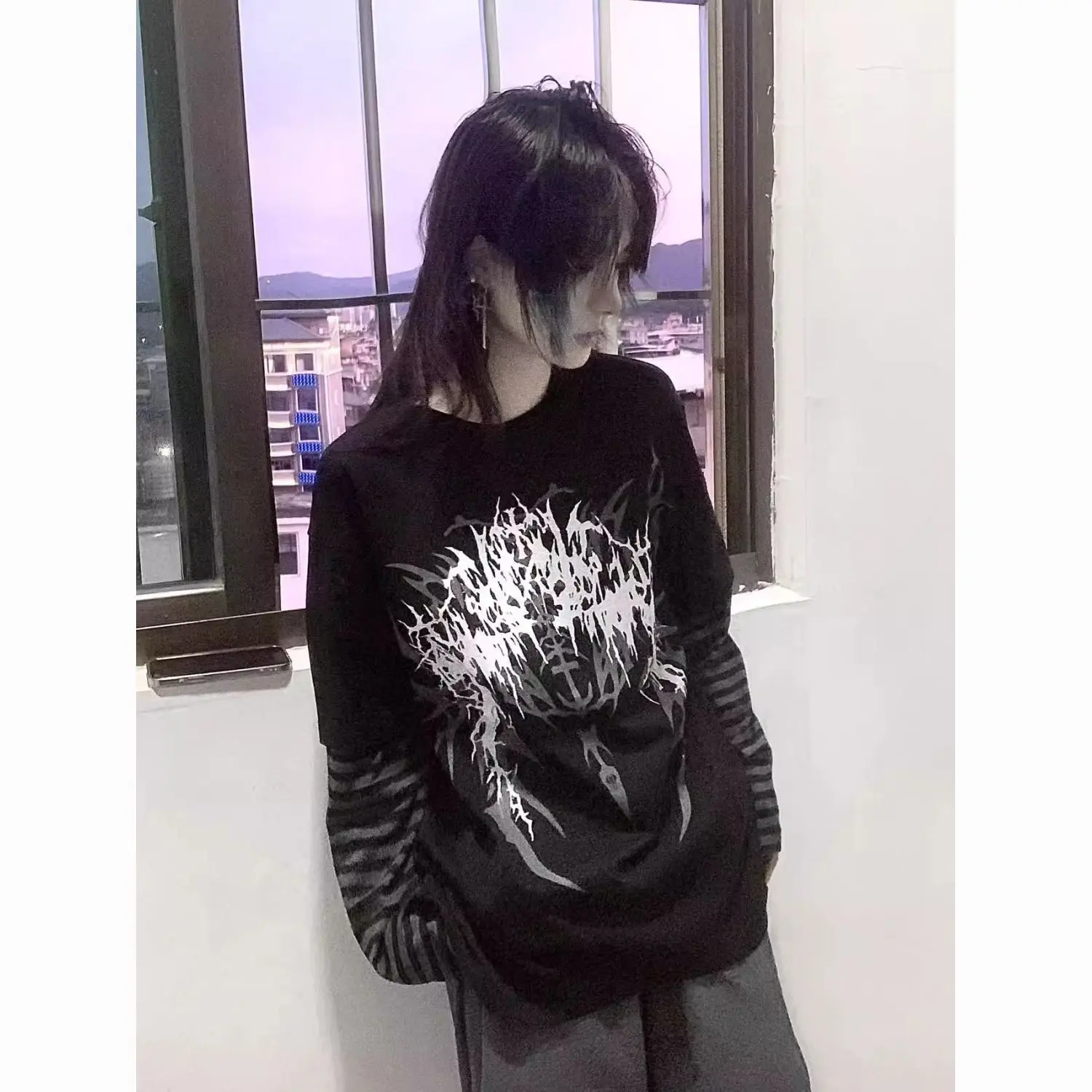Áo Thun Anime INS Nhật Bản, In Hình Tối Màu Rock, Thiết Kế Hai Mảnh Giả, Dài Tay, Áo Cơ Sở Dáng Rộng, Hợp Xu hướng, Bộ Sưu Tập Mọi Người 8013