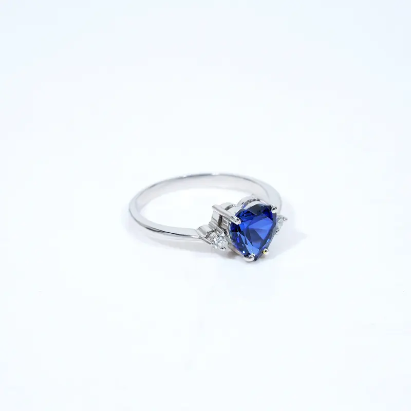 Cincin Bentuk Love Wanita Elegan C102 1