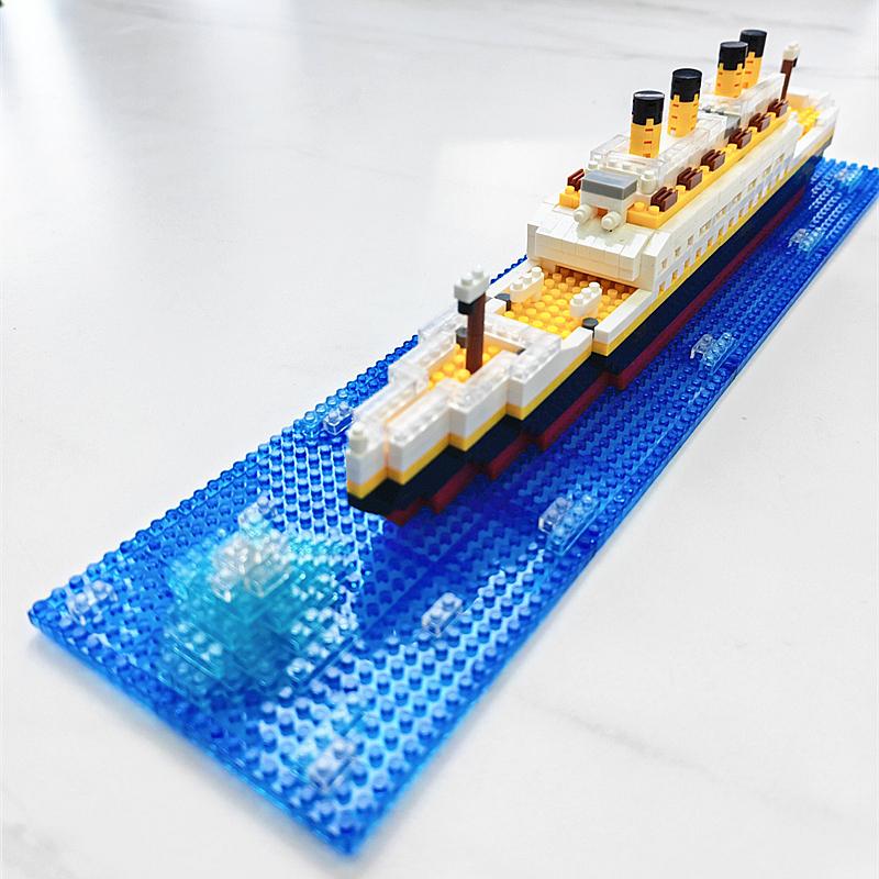 Product Introduction of Titanic Building Block Set Toy For Kids Historical Film Boat Micro Mini Ship Desktop ornament DIY Gifts For Adults Boys 4