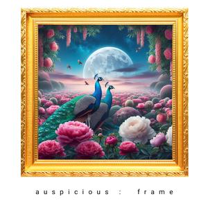 กรอบรูป มงคล นกยูงคู่ เสริมฮวงจุ้ย โชควาสนา ความรัก และ ความสำเร็จ ขนาดกรอบ 28 เซนติเมตร X 28 เซนติเมตร