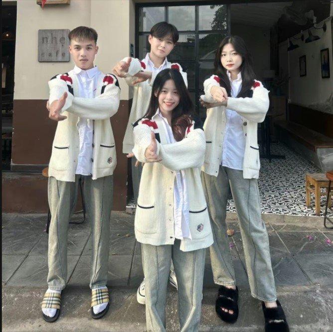 Áo khoác Cadigan viền vai đỏ đen, chất nỉ cotton mềm ấm, cúc cài sịn xò, dáng Unisex 38-60kg 3
