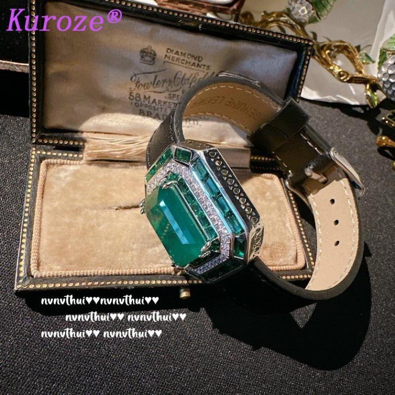 Kuroze Luxury Emerald Pendant Necklace with Cotton Green Crystal Unique Green Diamond Wristband Bracelet 3