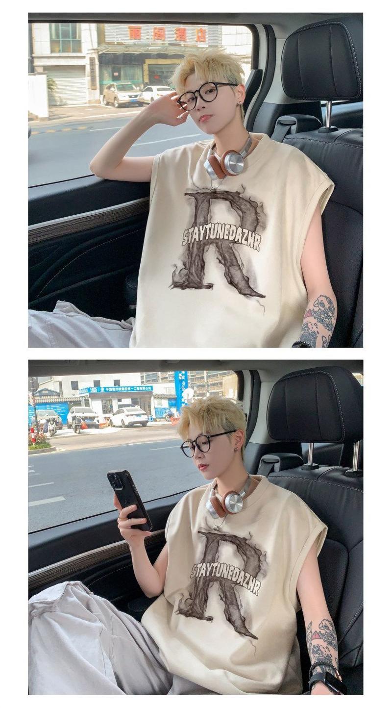 Product Introduction of Waistcoat Vest Men's American Street Summer Fashion Brand Pu Shuai Retro Heavy Loose Sports Sleeveless T-shirt 2