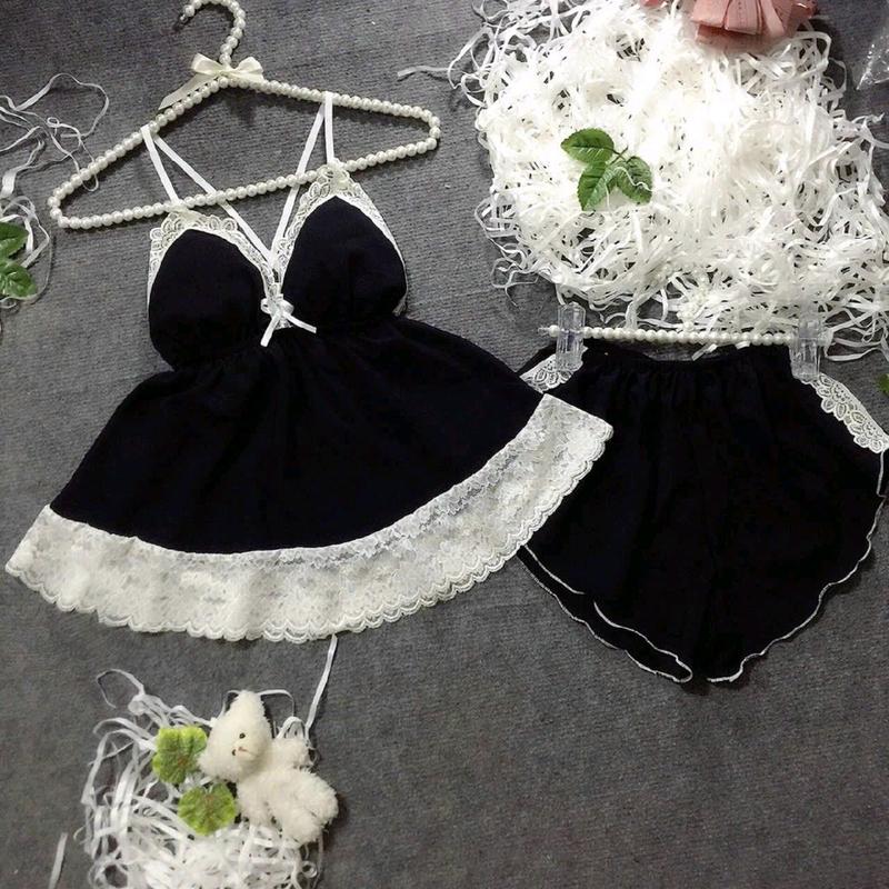 Bộ Ngủ Nữ Quần Đùi Áo 2 Dây Chéo Lưng - Phong Cách Gợi Cảm, Chất Liệu Vải Voan Mỏng Mát Phối Ren Mềm Áo Có Mút Dưới 57kg hanni sleepwear Nhung Tua Rua