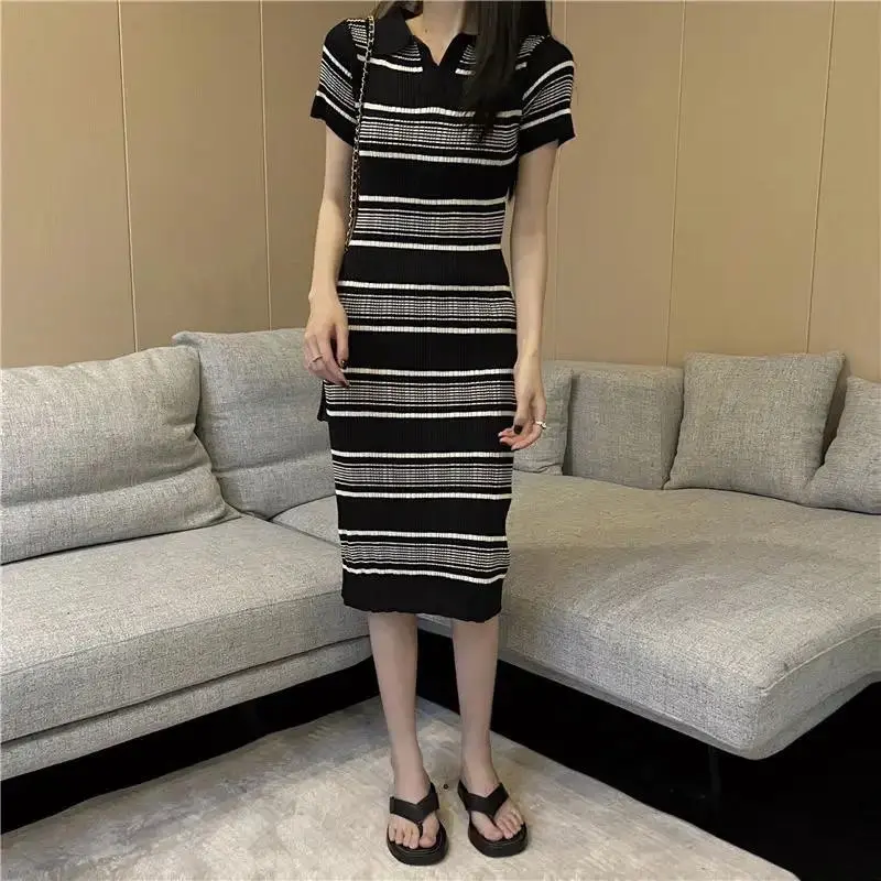 LISAII Dress Rajut Wanita Korean Style Gaun Casual Motif Salur 3