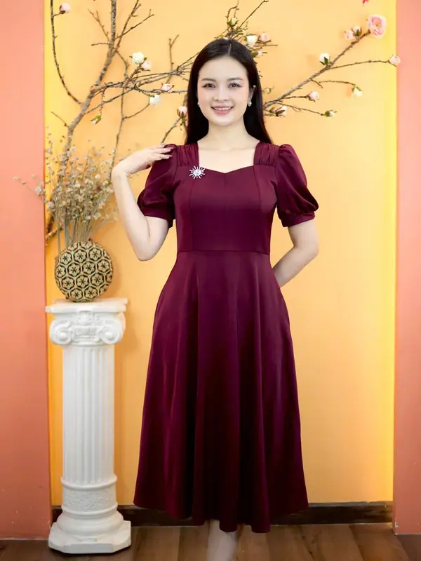 Sale giữa tháng mua sắm đầm đẹp săn đầm liền tay Đầm trung niên TTV1773 Vải  Lụa Nhung Thoáng mát Dáng xòe Cổ vuông tim Tay ngắn Màu đỏ rượu và màu nâu cafe  Quý phái sang trọng Nữ Women Dress Váy 1