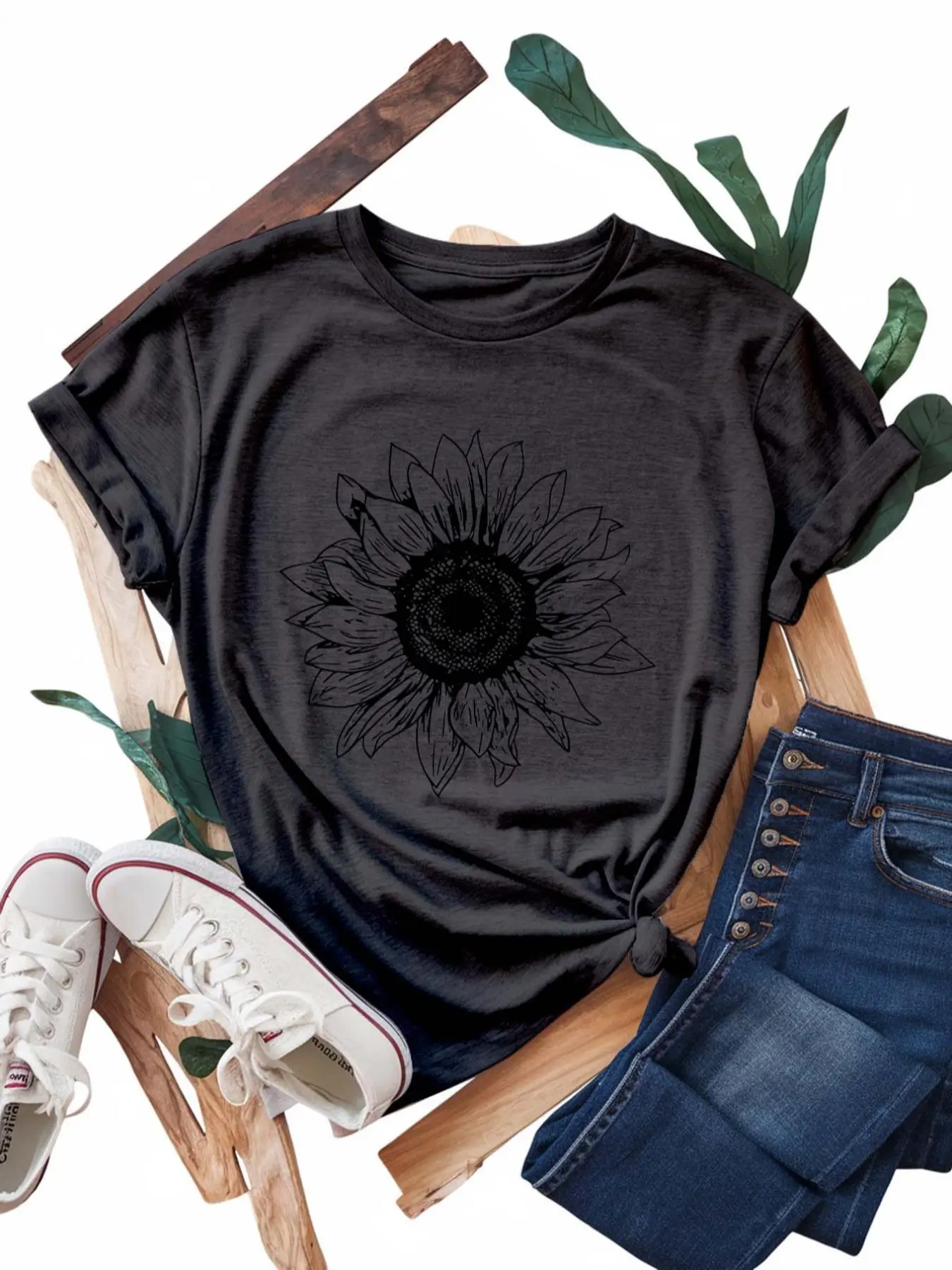 Women's Sunflower Print Round Neck Tee, Vintage Trendy Casual Short Sleeve T-shirt for Daily Wear, Ladies Summer Outfit, Top