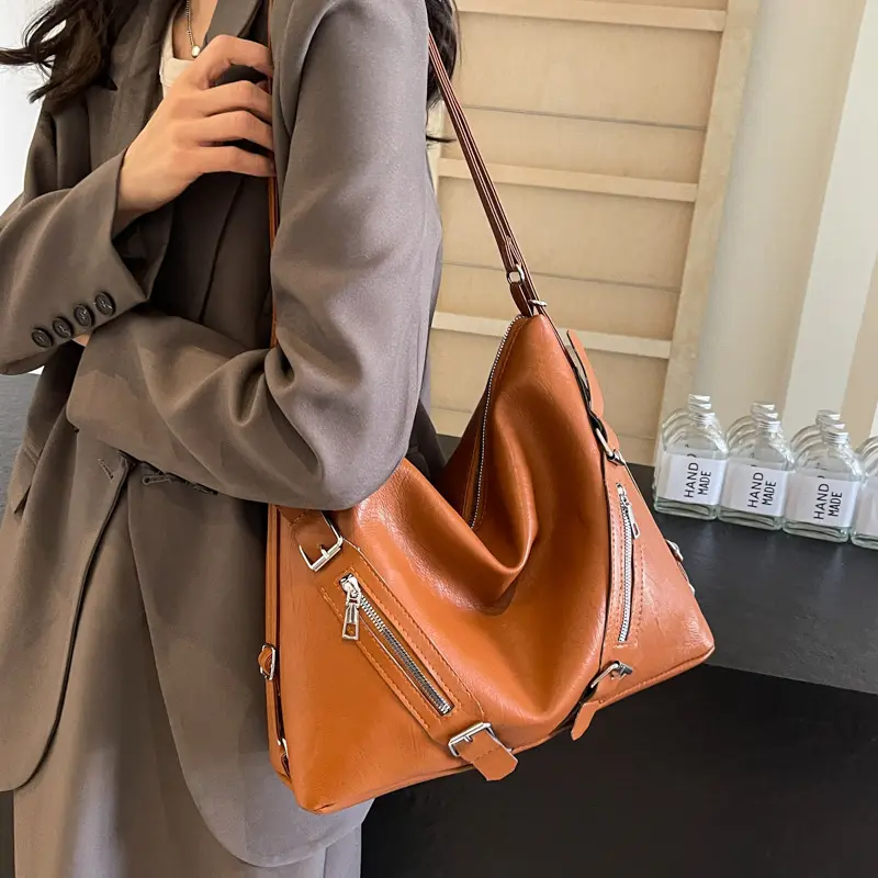 Versatile women's bag fashion trendy one-shoulder bag women's 2024 new large capacity backpack