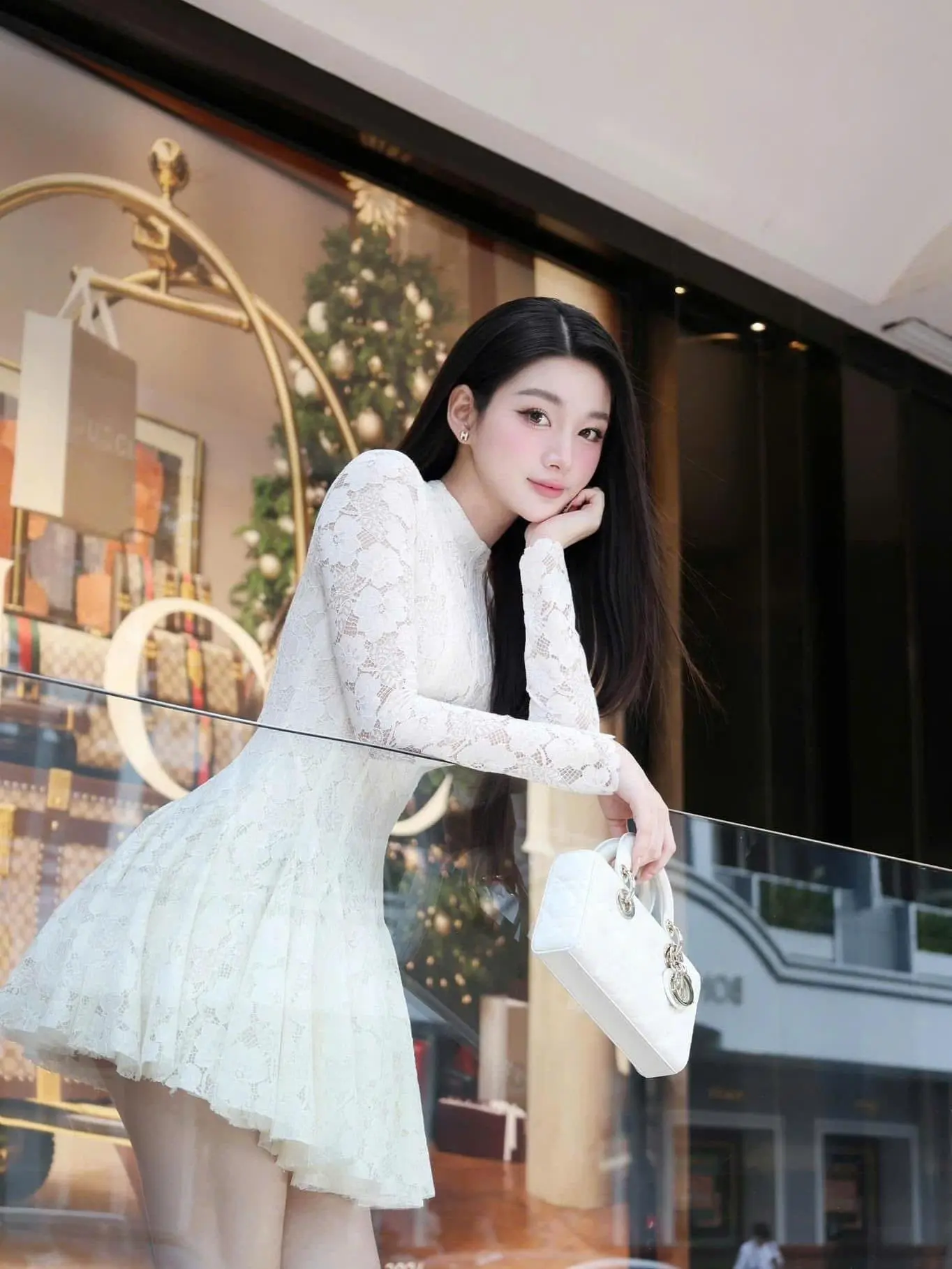 Đầm Thiết kế dài tay chất ren hoạ tiết đầm nữ sang trong kín đáo