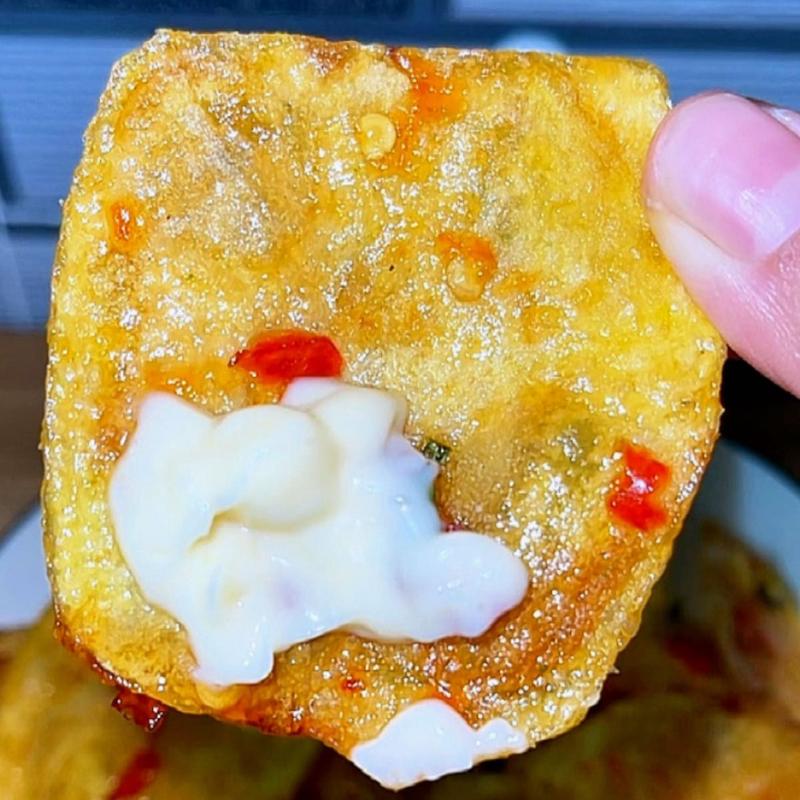 SET 2 TÚI KHOAI KHÔNG BƠ Khoai Tây Chiên Giòn Sốt Mắm Ớt Chấm Bơ Béo Phomai Siêu Ngon Vị Đậm Đà Cay Mặn Ngọt Thơm Ngon Snack Ăn Vặt Túi 220gr