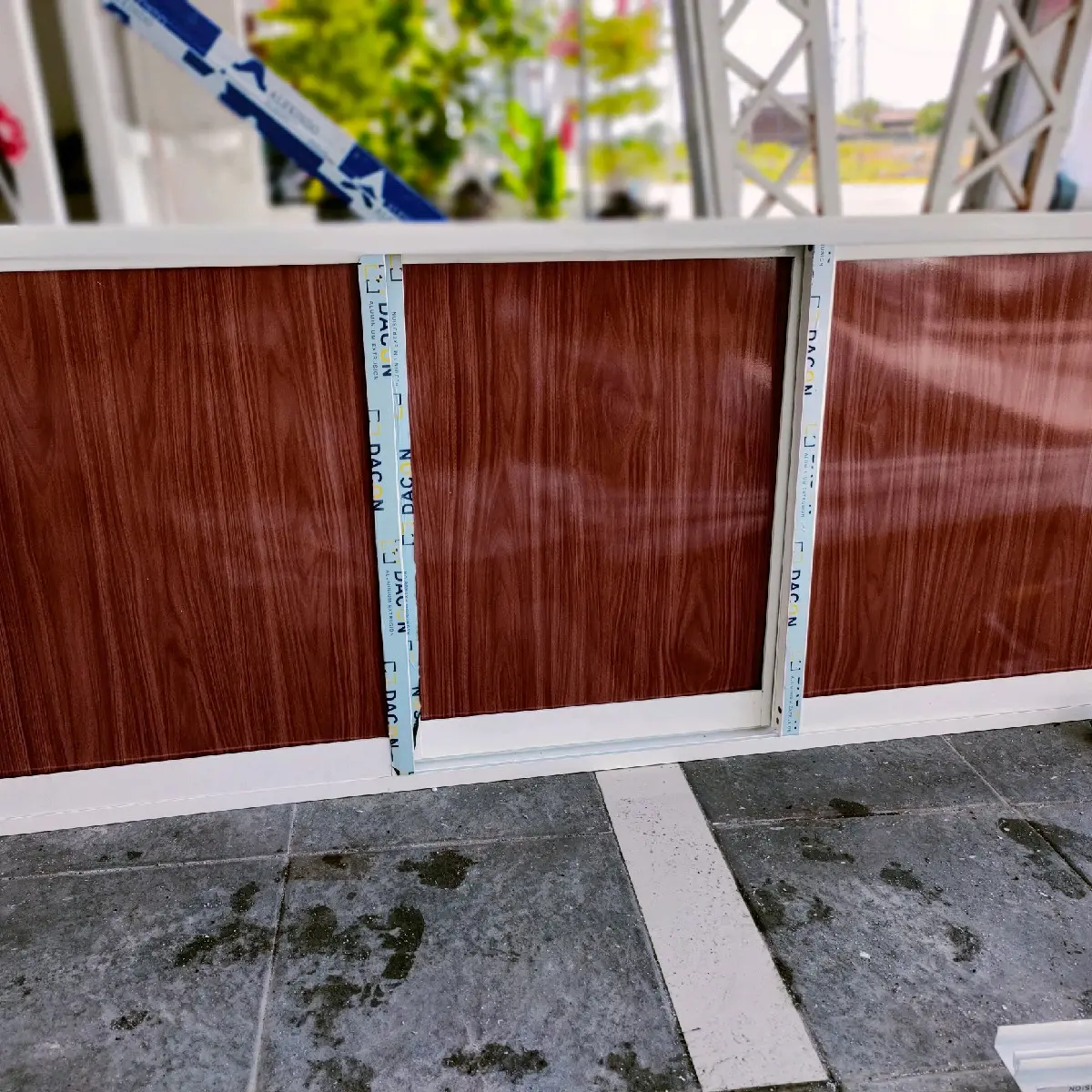JENDELA ALUMINIUM SLIDING JENDELA DAPUR PINTU MEJA DAPUR PINTU KITCHEN SET PINTU MEJA DAPUR ALUMUNIUM PINTU SLIDING ALUMUNIUM Modern Jendela Kaca Warna Hitam,putih,coklat