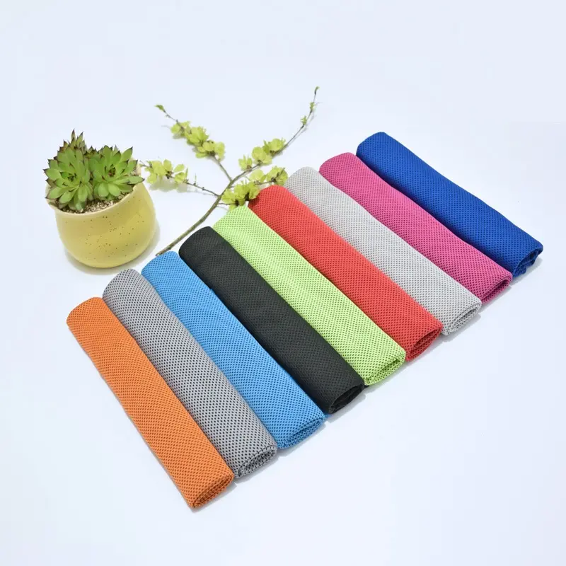 Khăn Lạnh Thể Thao Làm Mát Tức Thì CoolTowel Khăn Chuyển Nhiệt Lạnh Hỗ Trợ Làm Mát Thấm Hút Mồ Hôi Nhanh Khô 6