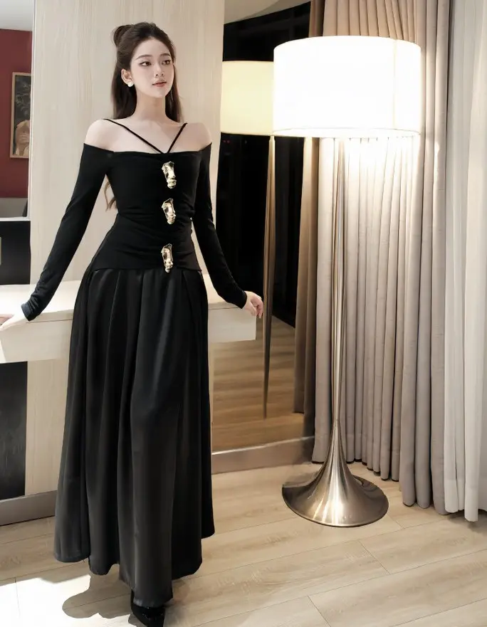 Đầm thiết kế cổ yếm 3 khuy đen sang chảnh phù hợp đi làm đi chơi dam co