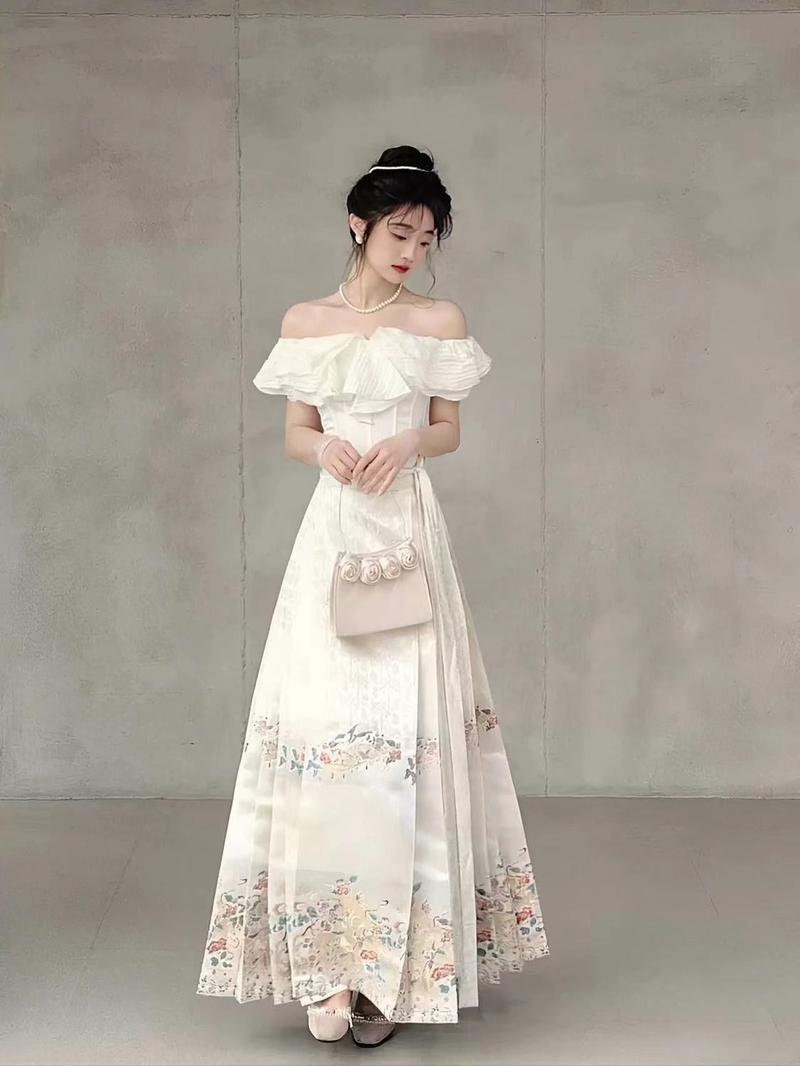 Product Introduction of bộ váy sườn xám mặt ngựa truyền thống phong cách Trung Quốc mới nhất váy sườn xám mỏng cách điệu hàng ngày kiểu dáng đẹp siêu thanh lịch và thon gọn Nữ Women Dress 4